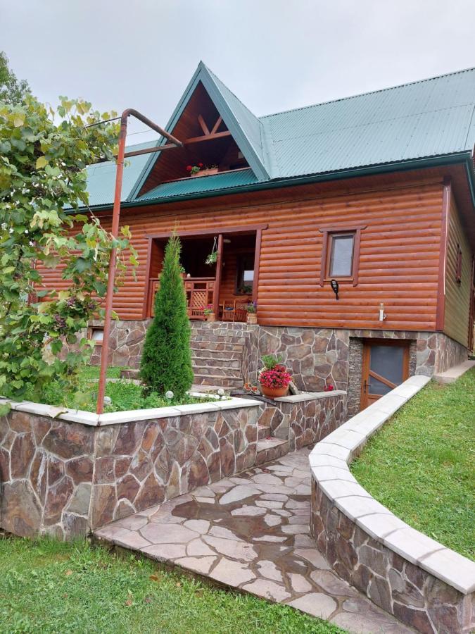 Садиба Під Чертежиком Kolochava Exterior foto